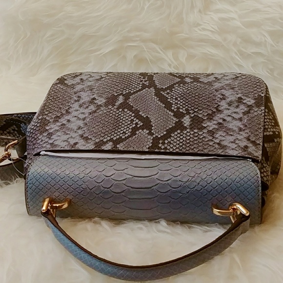 🍃New with tags Michael Kors Beautiful bag - Picture 6 of 8